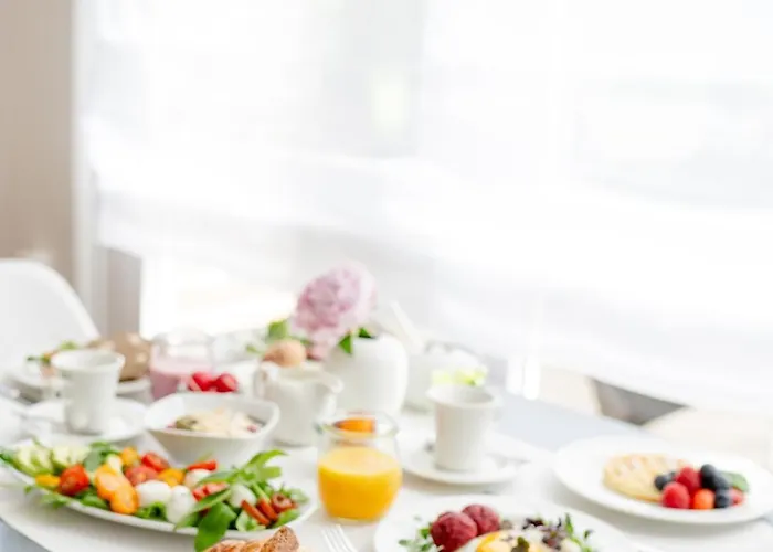 מלון Auszeit - Fruehstueckshotel 3*