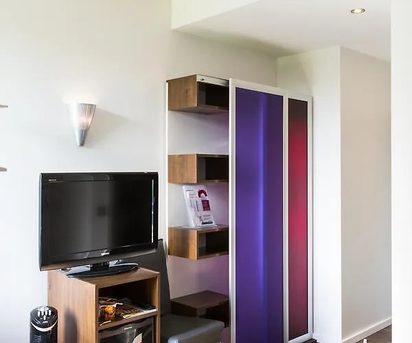 מלון Auszeit - Fruehstueckshotel 3*